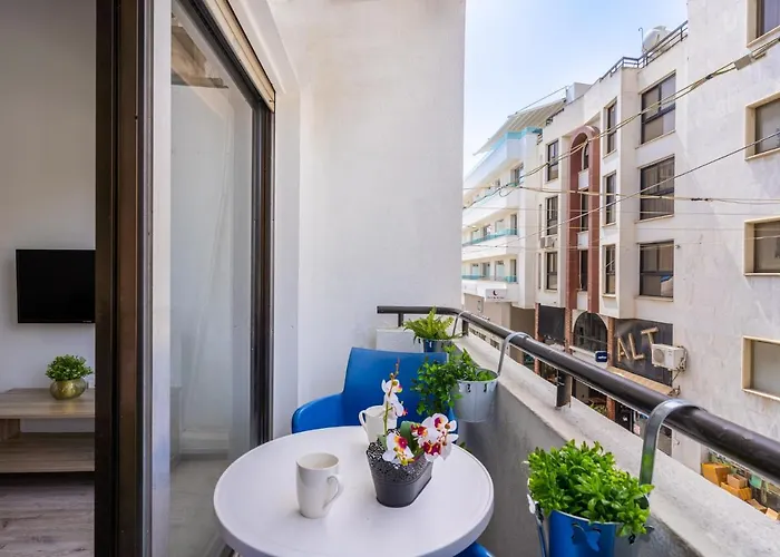 Eleni's 1-br In Center Lárnaca