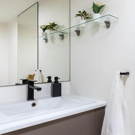 Eleni's 1-br In Center דירה לרנקה